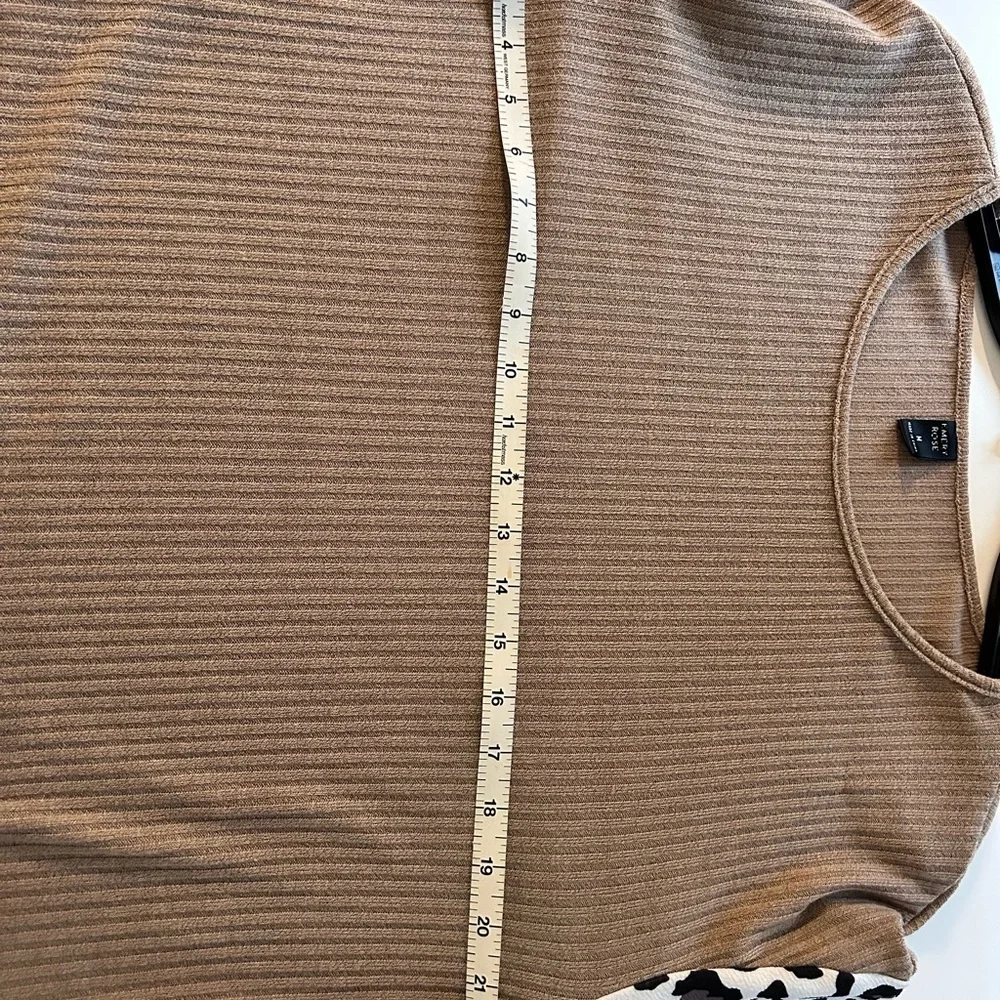 EMERY Rose Pullover Top / Tan W/Leopard Print LS Top NWOT Size M - Picture 5 of 5